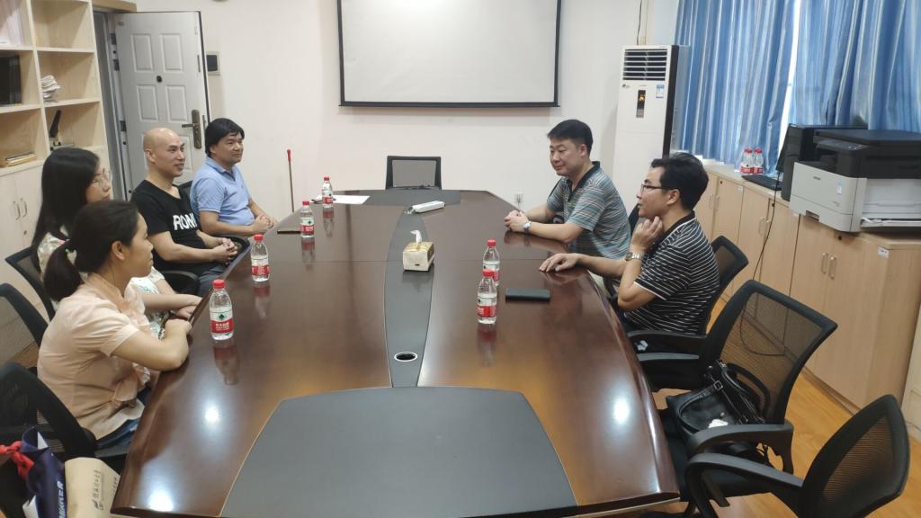 英国上市公司365